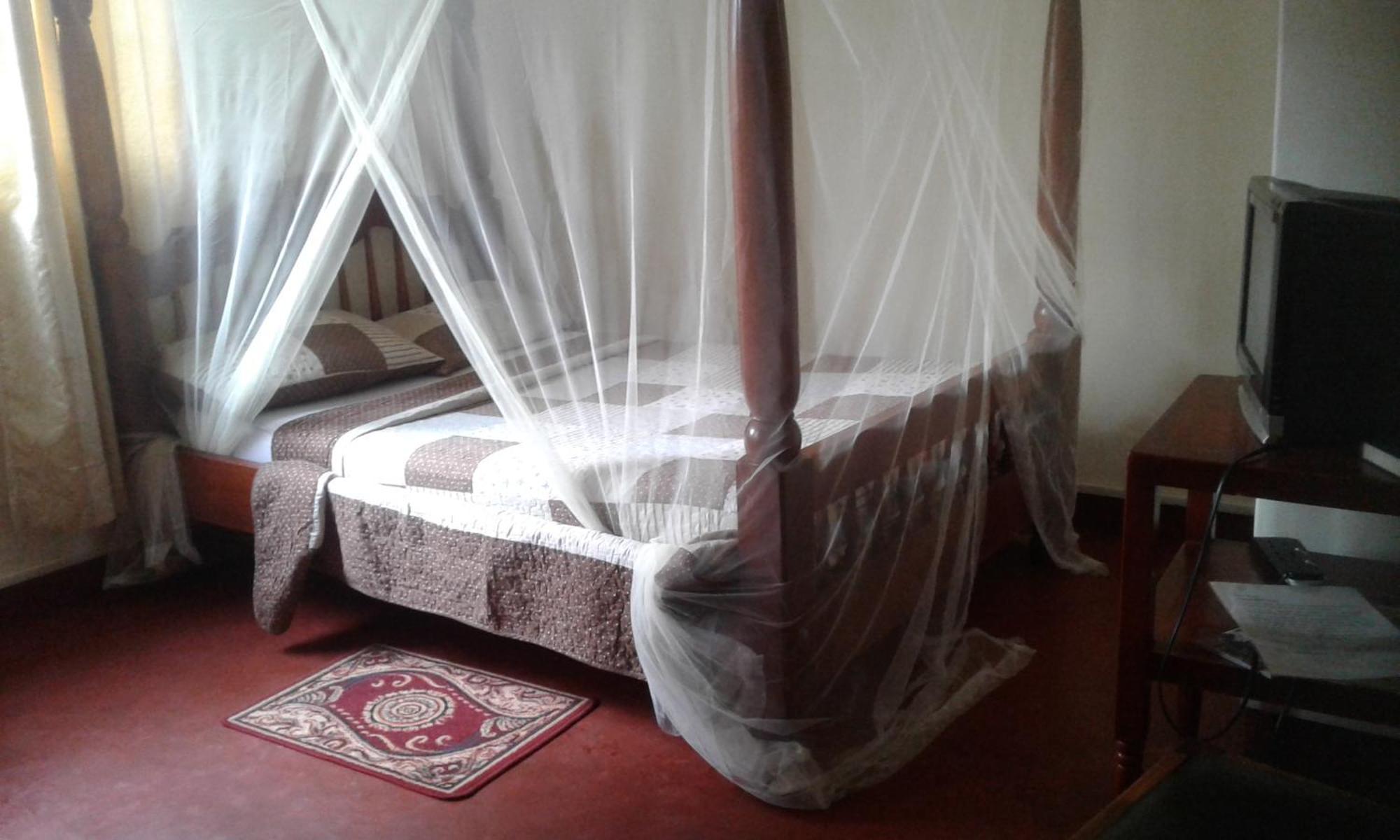 Skyway Hotel Entebbe Exterior photo