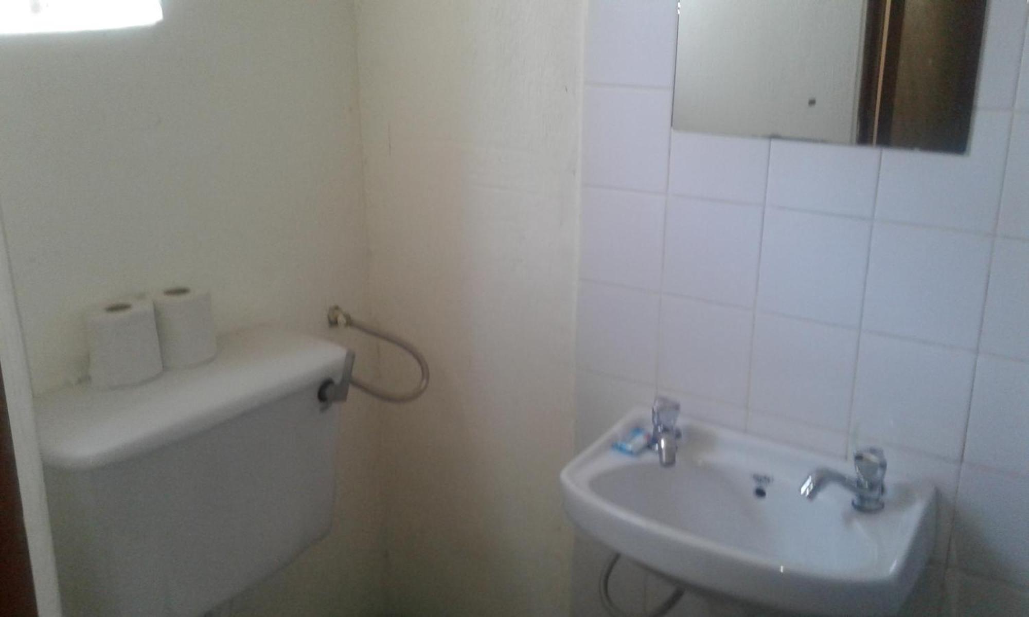 Skyway Hotel Entebbe Room photo
