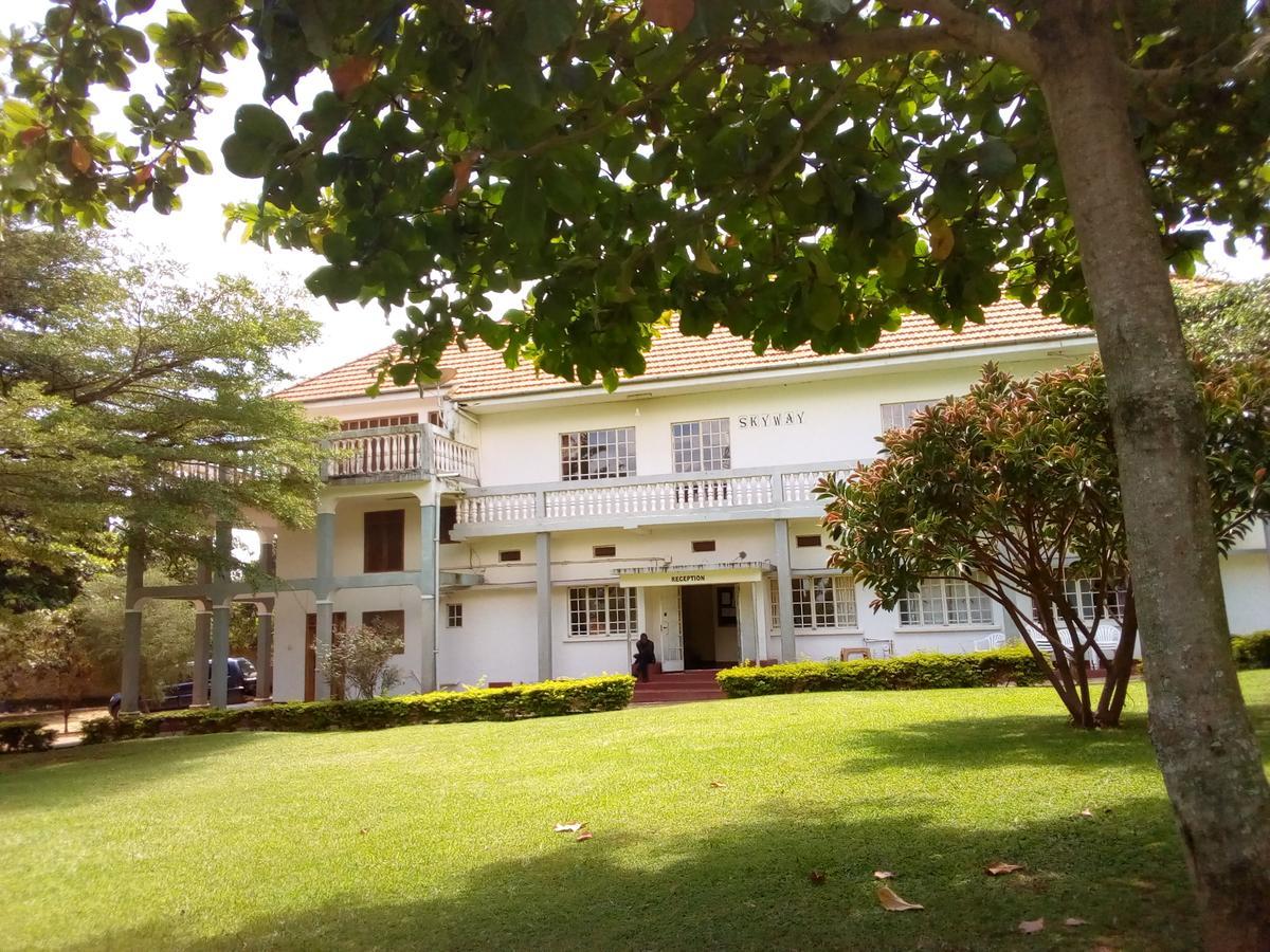 Skyway Hotel Entebbe Exterior photo